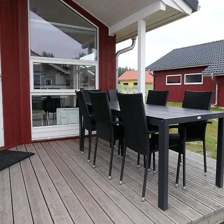 Helles Spa-haus Mit Holzofen *