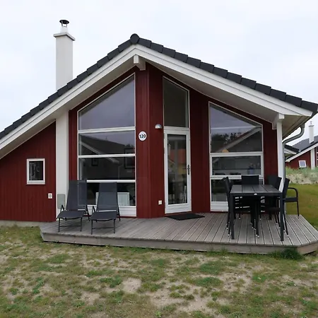 Helles Spa-haus Mit Holzofen